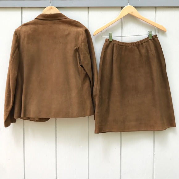 Rare Vintage Loewe Madrid 1960s Suede Leather Jacket and Skirt Set - Picture 5 of 15